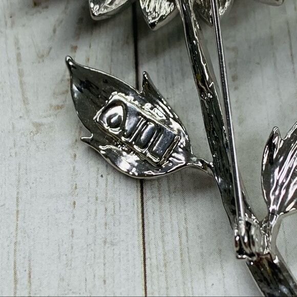 Crystal Flower Brooch  - Picture 3 of 3